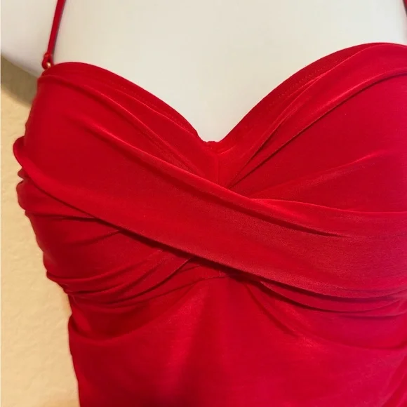 La Blanca Ruched Tummy Control One Piece Swimsuit size 8 Medium - Picture 4 of 7